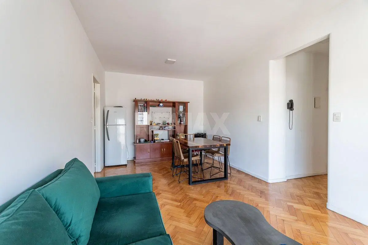 DEPARTAMENTO 2 AMB.VENTA.ALMAGRO.BALCON A LA CALLE 5