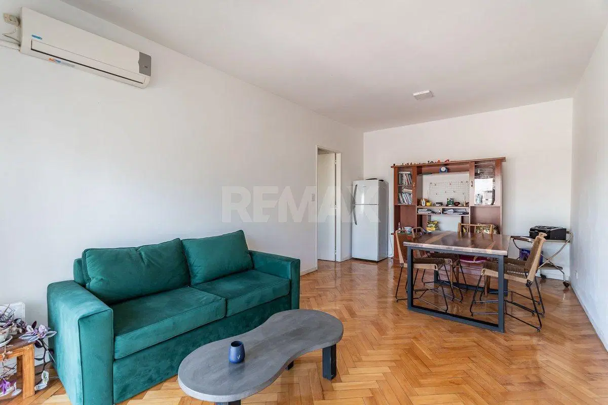 DEPARTAMENTO 2 AMB.VENTA.ALMAGRO.BALCON A LA CALLE 3