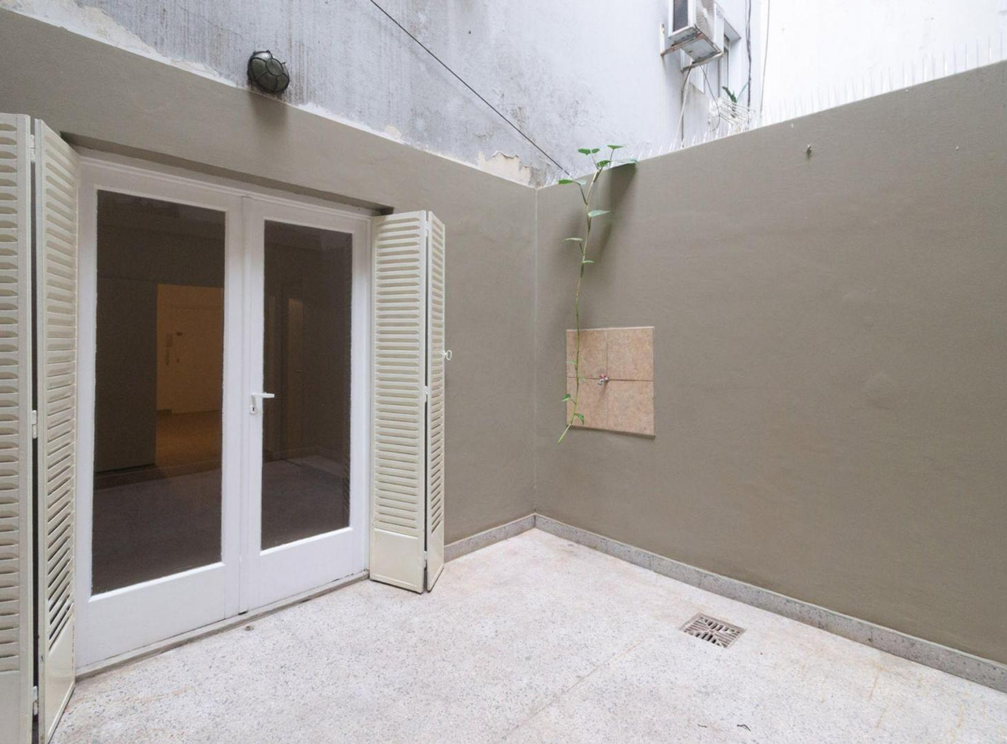 Foto de VENTA 2 AMB. C/PATIO EN PALERMO-REFACC.-EXC.UBICAC, imagen 4