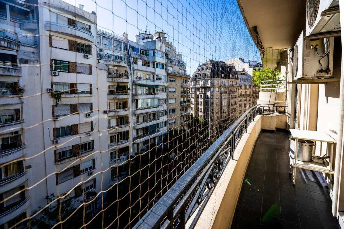 VENTA DPTO 5 AMB de CATEGORIA - c/RENTA - RECOLETA 2