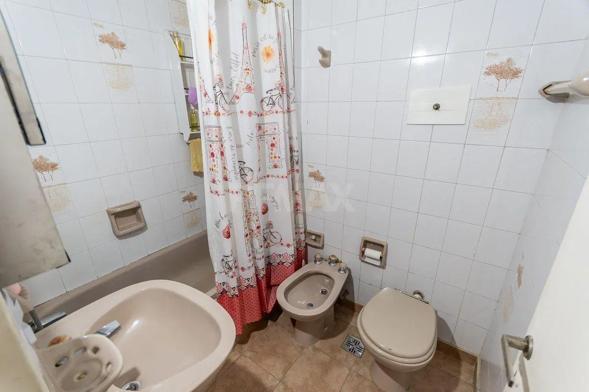 Venta Dpto. 5° Piso. Floresta, 3 Amb. Fte. Balcón 5