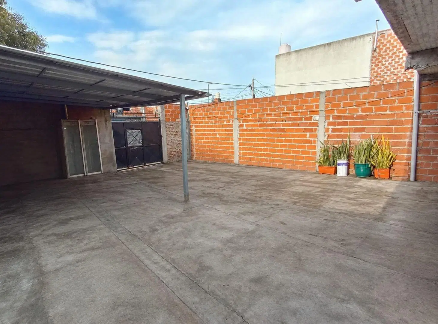 VENTA LOTE 187mts2 VILLA FIORITO con CASA de 100m2 2