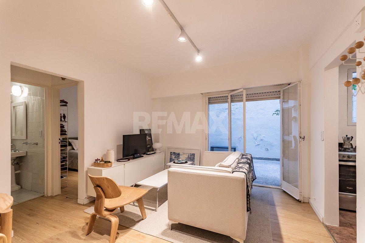 Foto de VENTA DPTO. 2 AMB. C/PATIO-EXC-UBICACIÓN-SAN TELMO, imagen 3