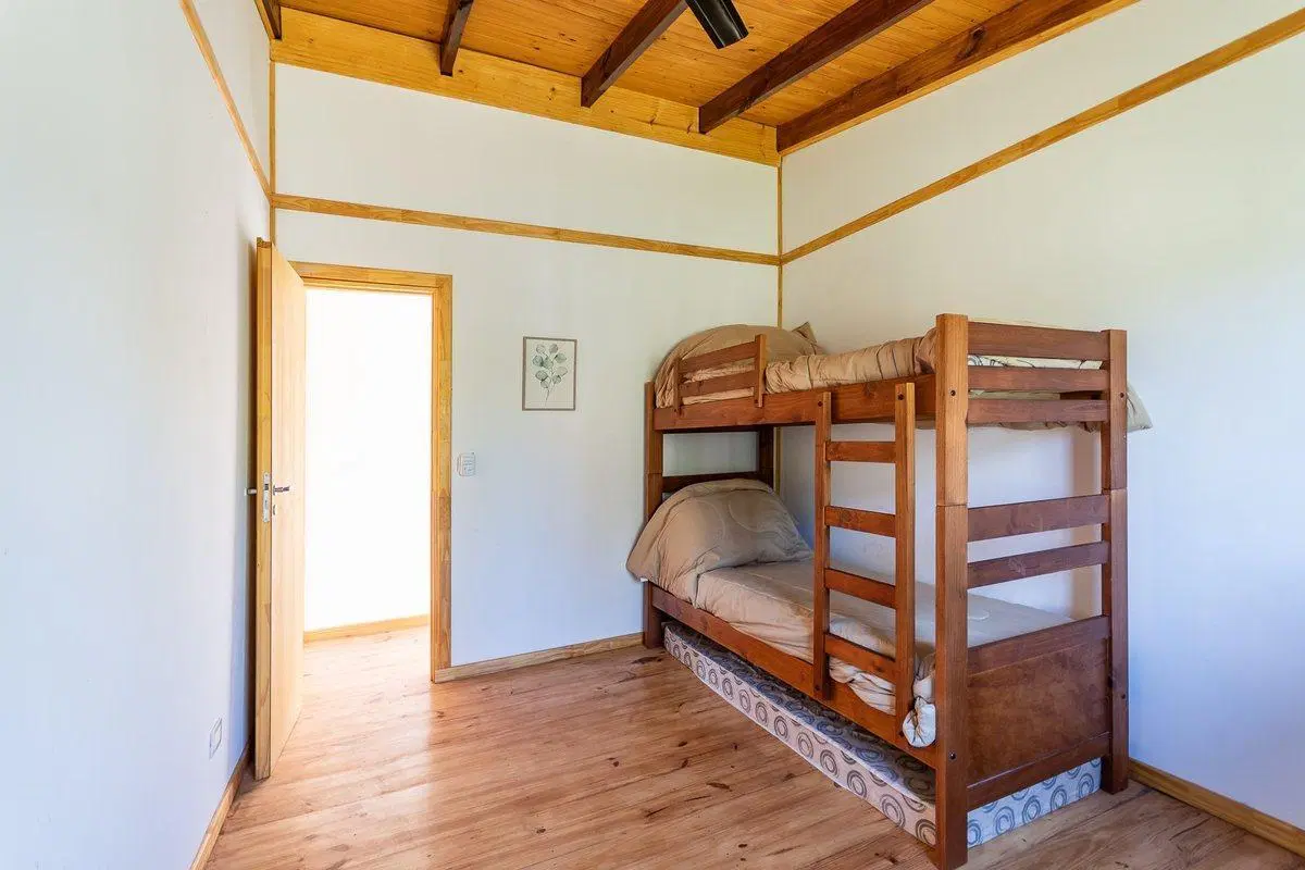 CASA C/PILETA, SIN EXPENSAS LA CONSTANCIA LIBERTAD 8