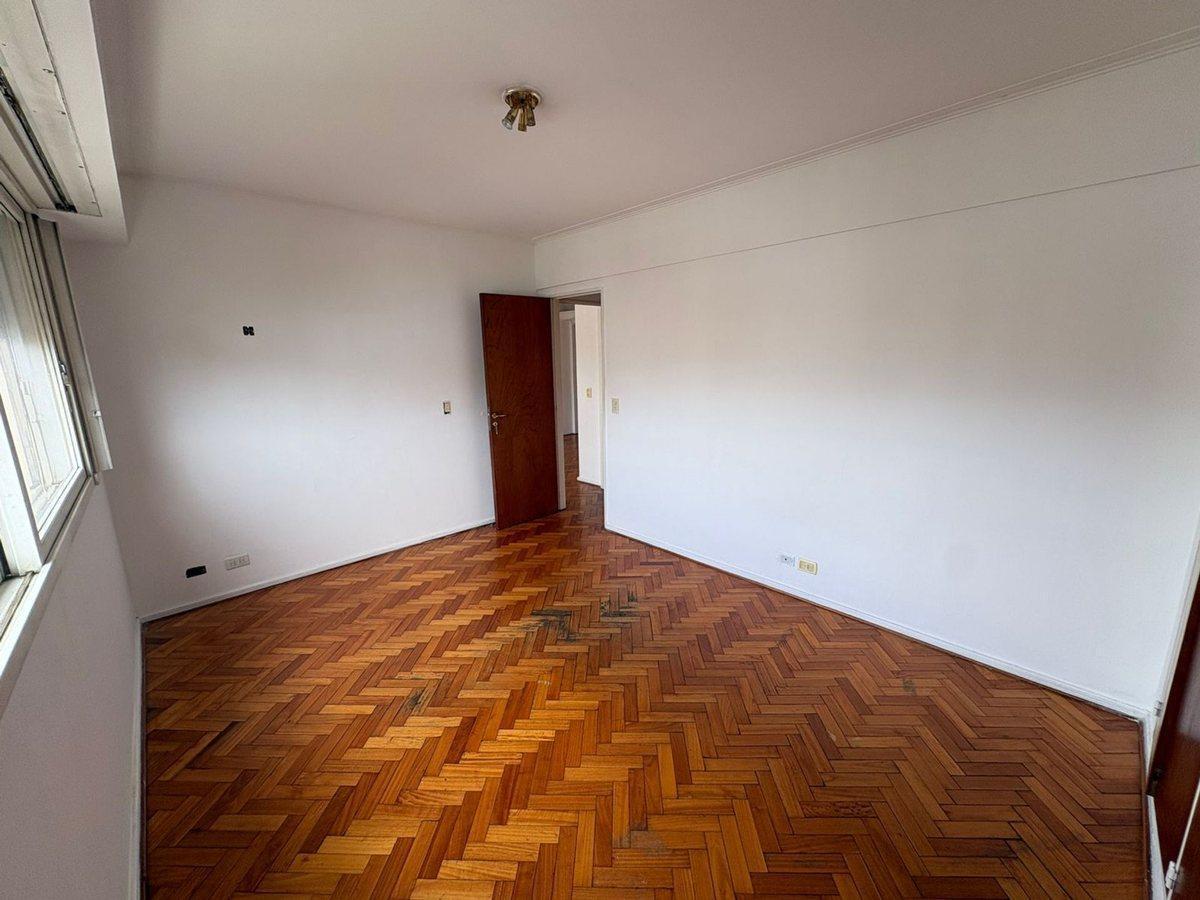 Foto de Excelente departamento MUY LUMINOSO, imagen 2