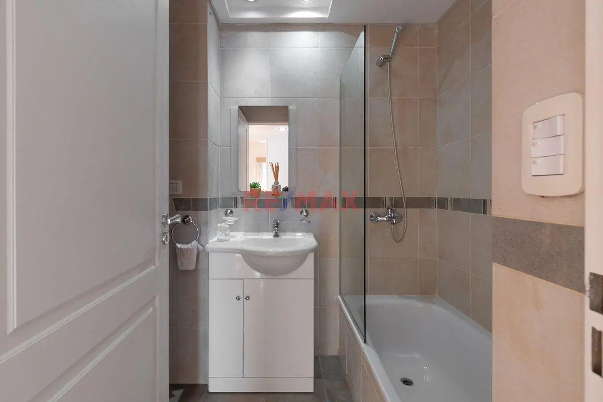 SEMI PISO TRES AMB. VILLA LURO, PLAZA LOS ANDES 5