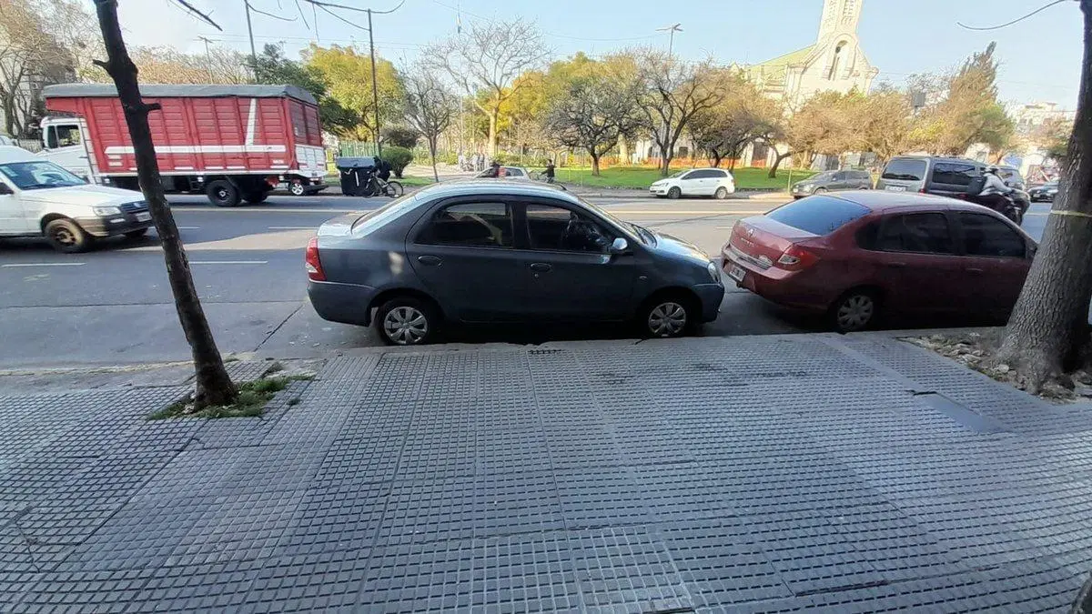 VENTA LOCAL COMERCIAL EXCELENTE ESTADO 4