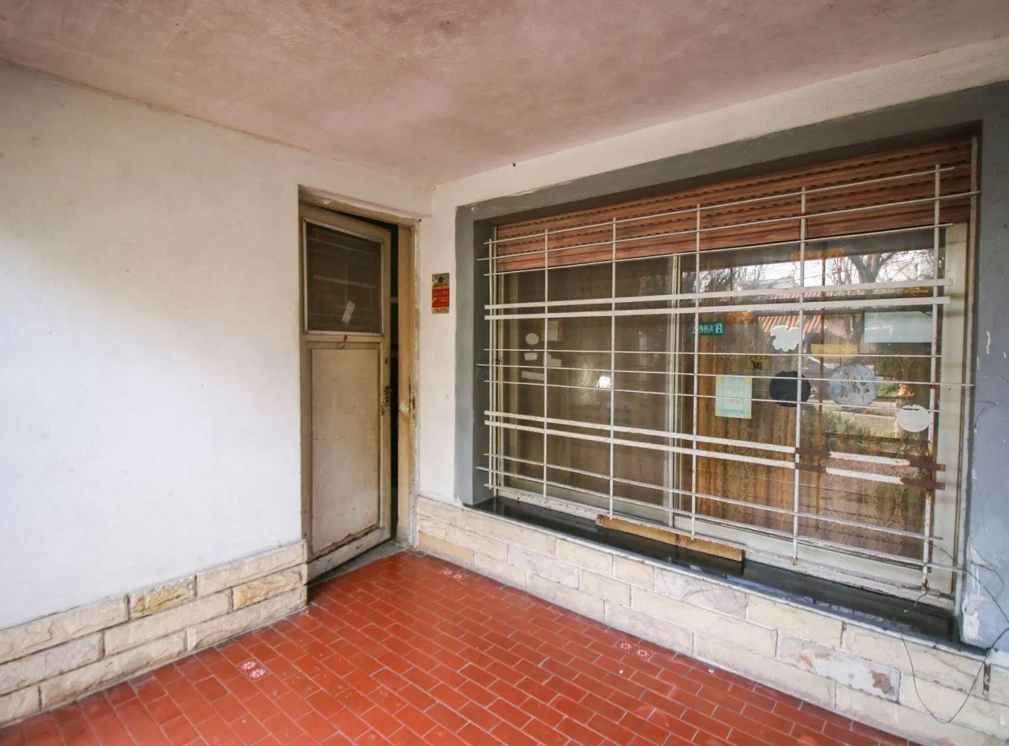VENTA CASA 3 AMBIENTES A REFACCIONAR - Z. ADROGUE 2