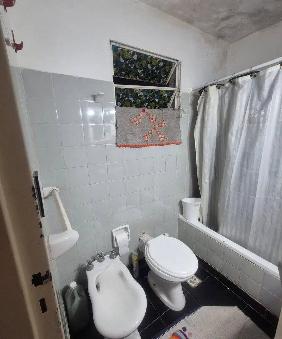 VENTA - AMPLIO MONOAMBIENTE EN ZONA FACULTADES 5