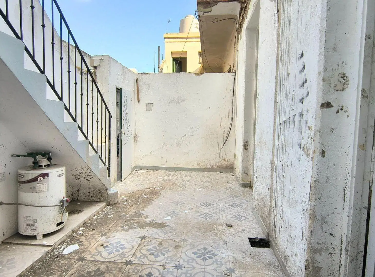 VENTA PH - 3 AMB CON PATIO -A REFACCIONAR- PALERMO 2