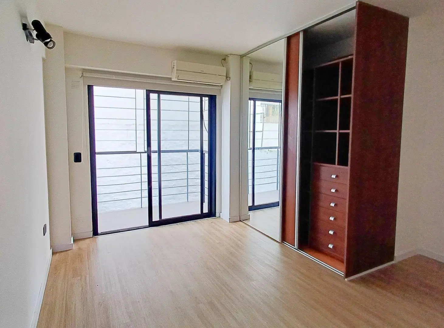 VENTA DPTO 1 AMB c/BALCON - PALERMO HOLLYWOOD 5