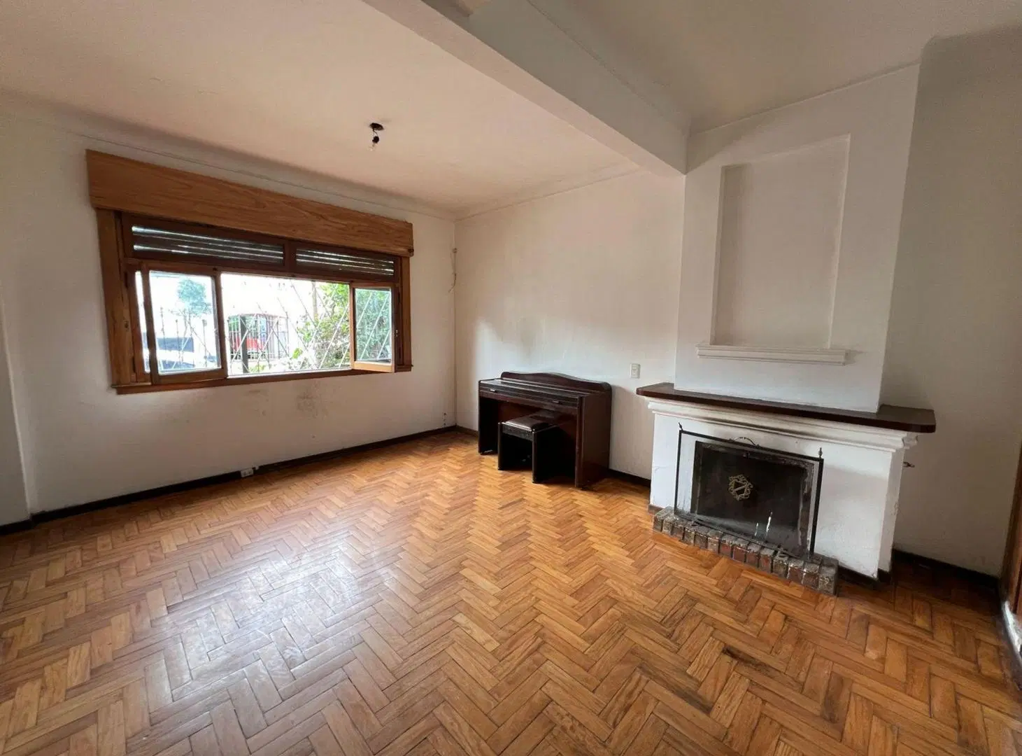 VENTA CASA 5/6 AMB CON JARDÍN COGHLAN 5