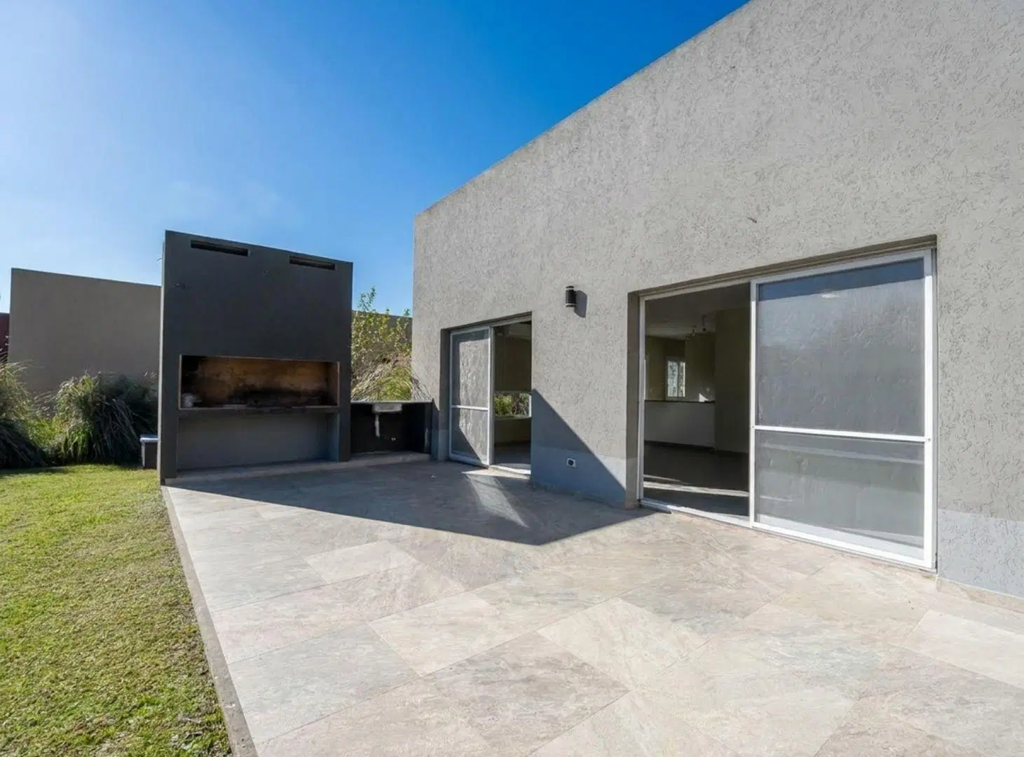 EL CANTON - BARRIO NORTE - CASA CON PISCINA - 3