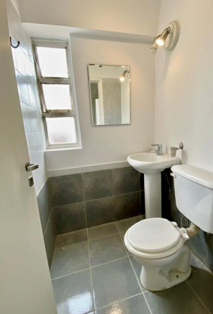 VENTA DE PISO 4 AMB. REFACCIONADO - COLEGIALES 5