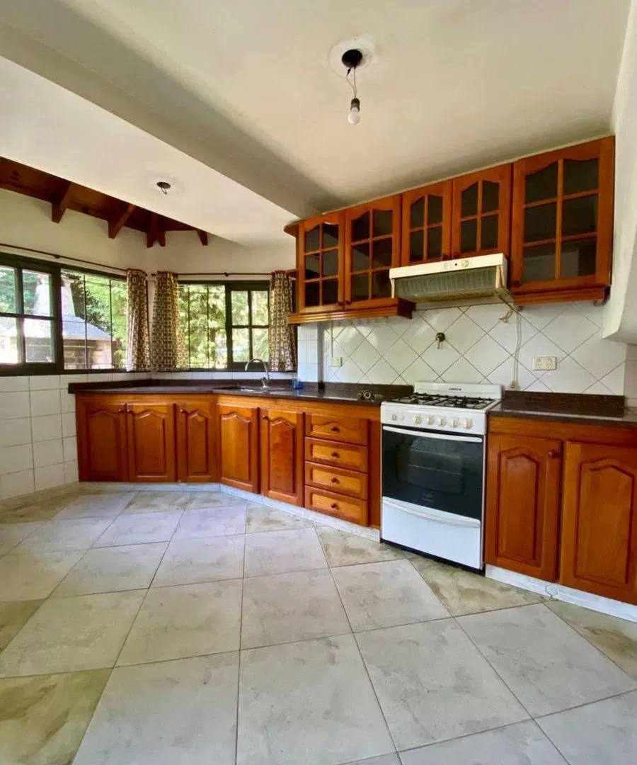 VENTA DUPLEX 4 AMBIENTES SEMICERRADO 5