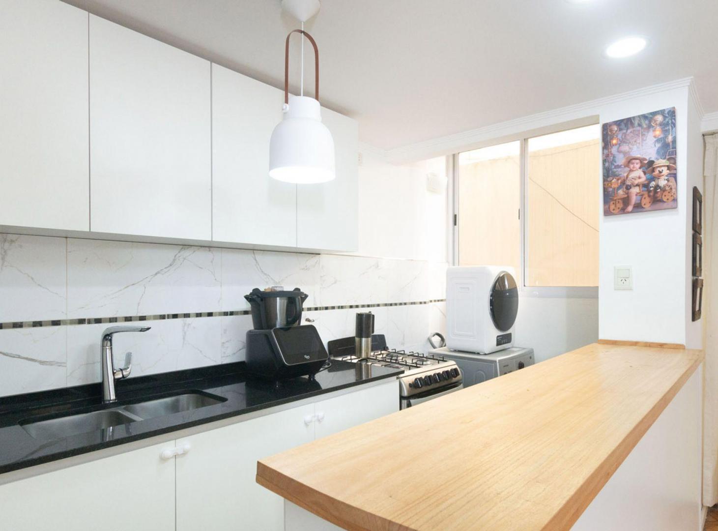 Foto de Venta Excelente 2 Ambientes Refaccionado e/Almagro, imagen 5
