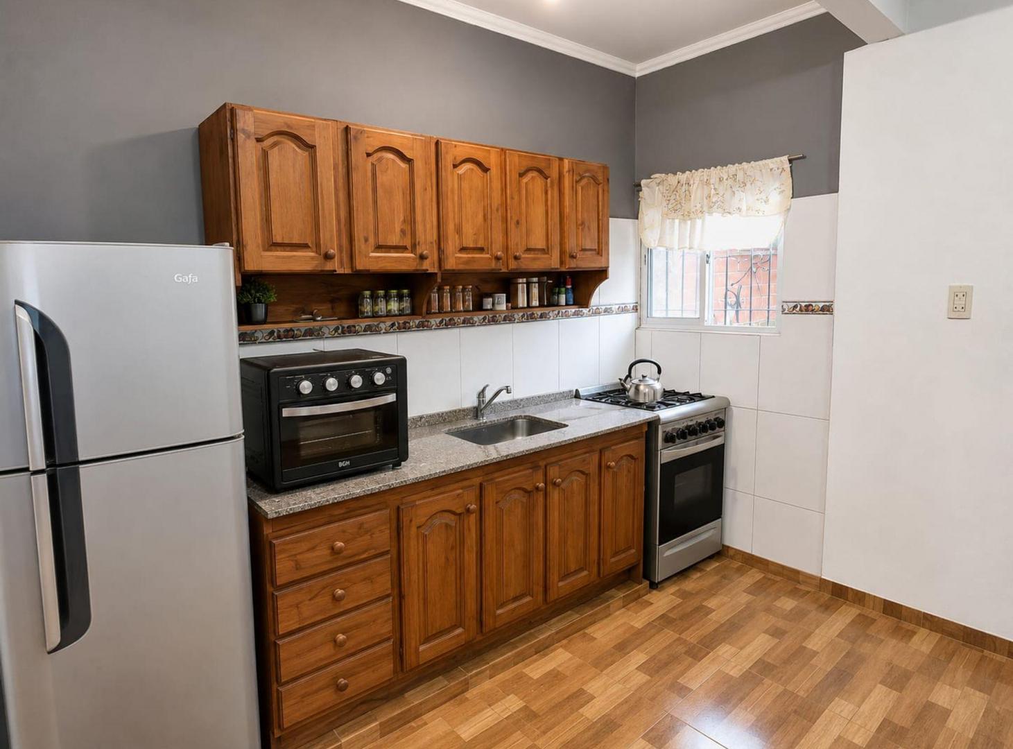 Foto de VENTA LOTE 187mts2 VILLA FIORITO con CASA de 100m2, imagen 3