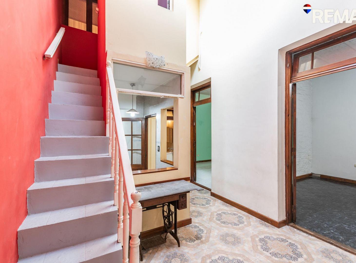 Foto de VENTA ESPECTACULAR CASA 4 AMBIENTES EN PATERNAL, imagen 4