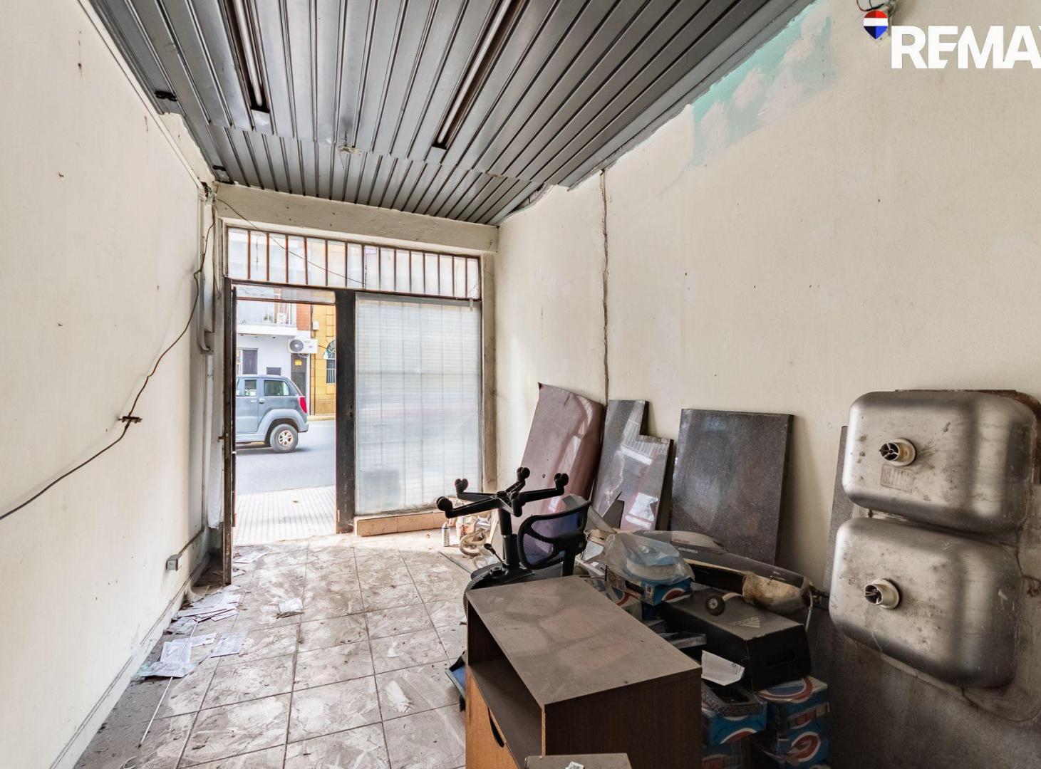 Foto de VENTA CASA LOTE PROPIO LOCAL + GARAGE BALVANERA, imagen 1