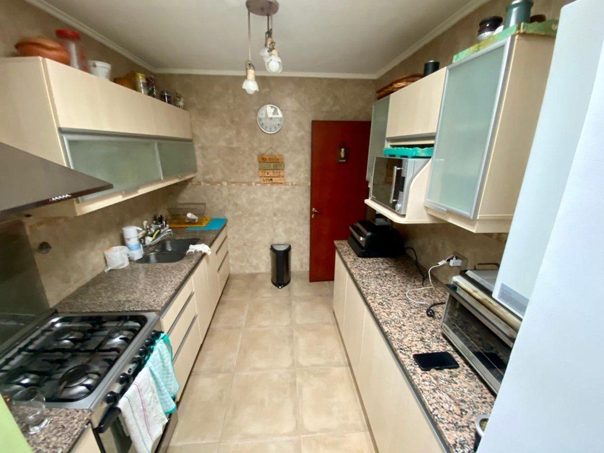 Foto de VENTA DE HERMOSA CASA 5 AMBIENTES EN VILLA CELINA, imagen 2