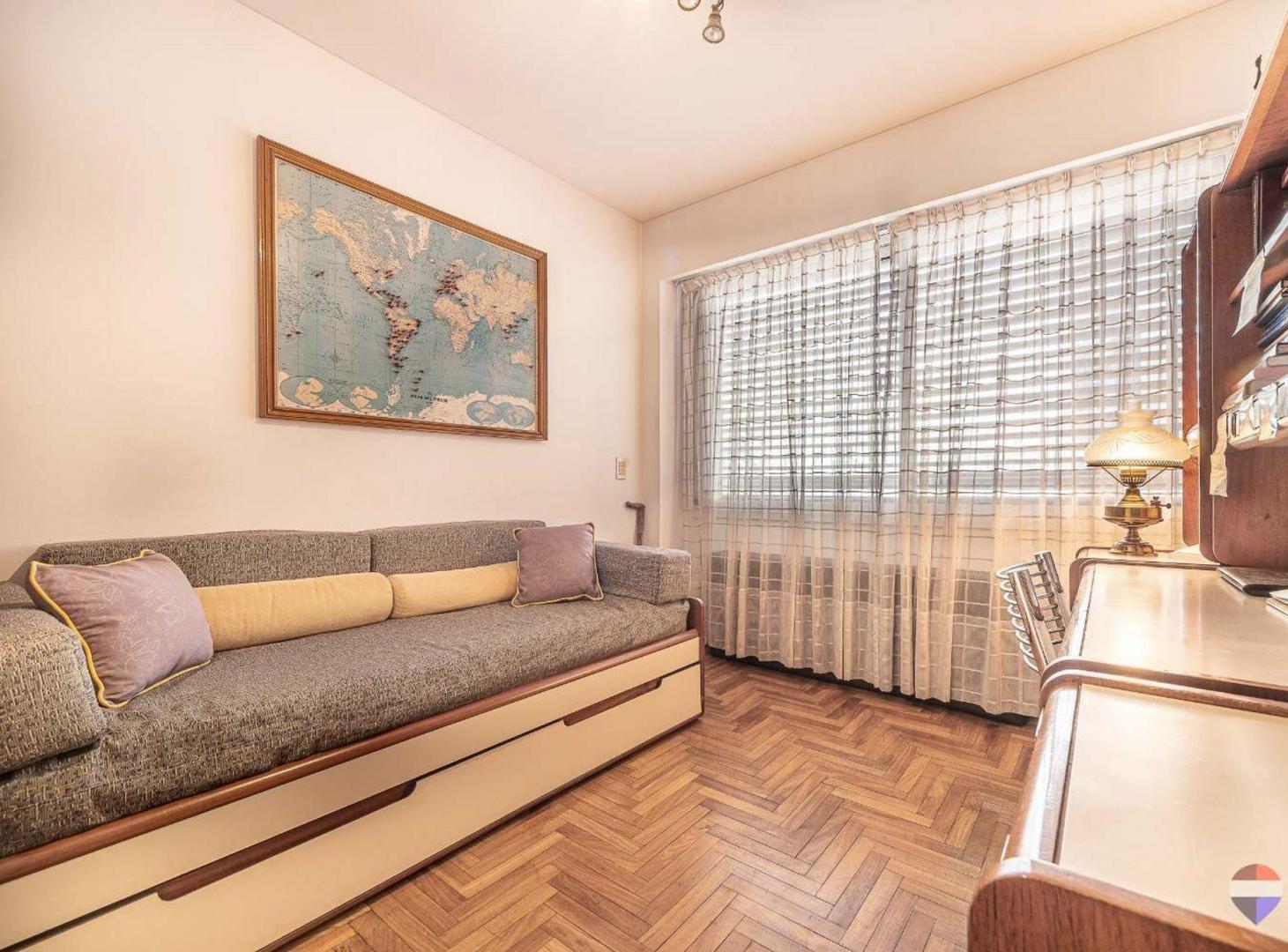 Foto de PISO 4 AMB C/DEP VENTA BELGRANO BALCON COCHERA BAU, imagen 3