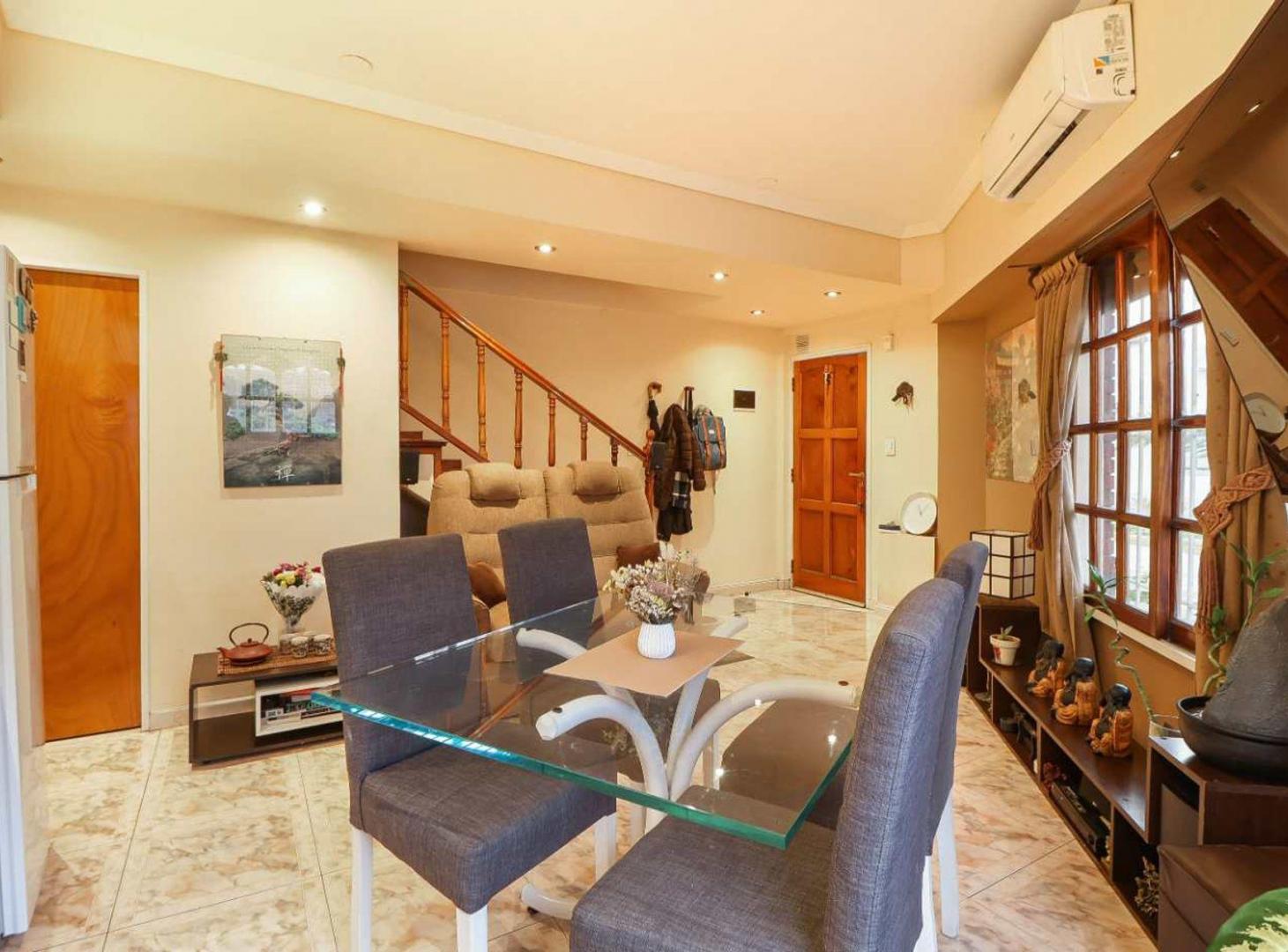 Foto de VENTA PH 3 AMBIENTES - COCHERA - LOMAS DEL MIRADOR, imagen 1