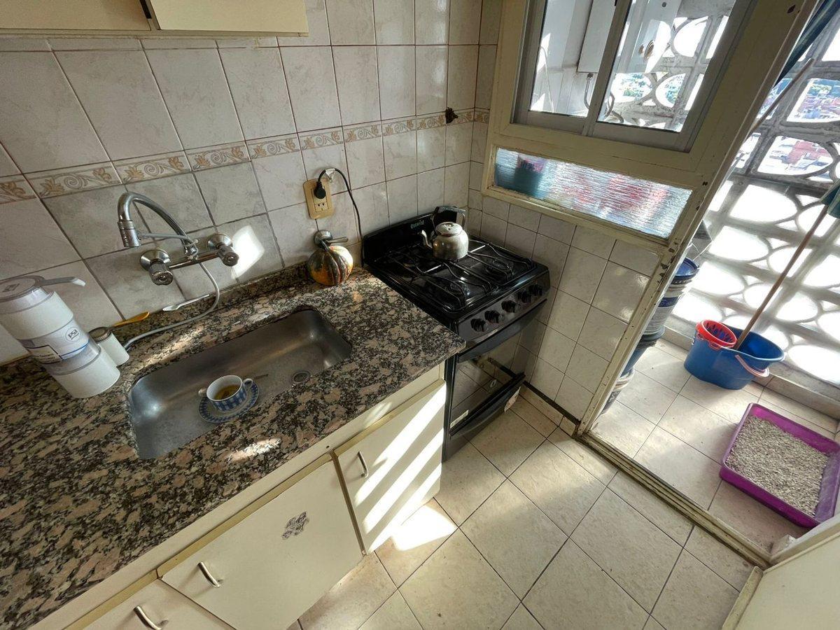 Foto de VENTA 4 ambientes Excelente La Paternal, imagen 1
