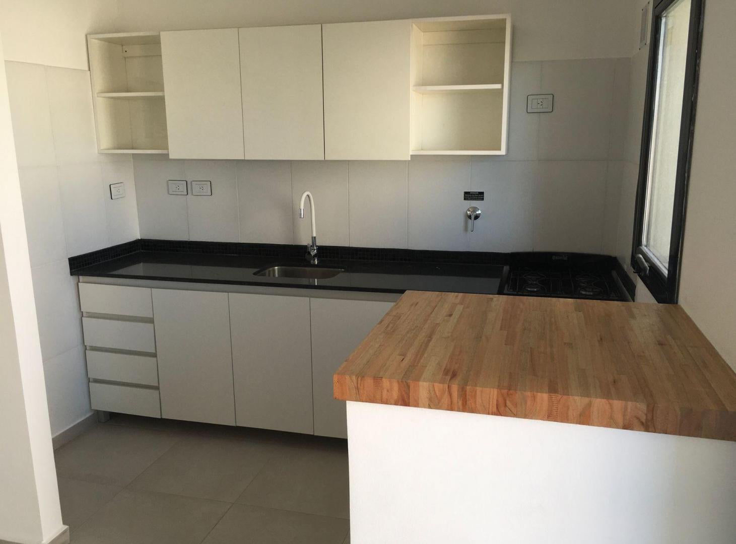 Foto de Monoambiente con balcón. La Plata, imagen 3