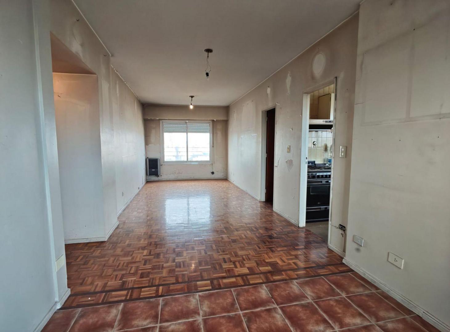 Foto de VENTA DEPTO PISO ALTO CON COCHERA BELGRANO, imagen 2