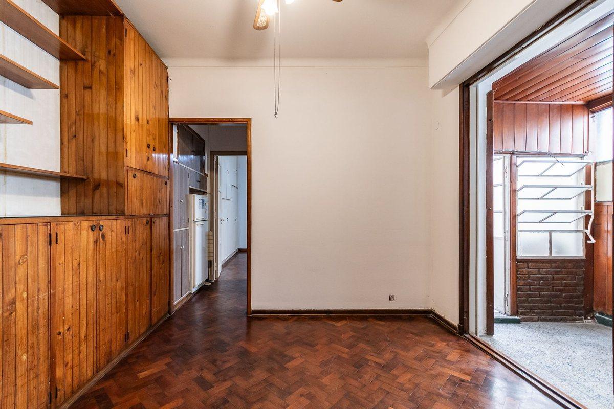 Foto de VENTA PH EN PLANTA BAJA, FLORES, 2 AMB. PATIO, imagen 2