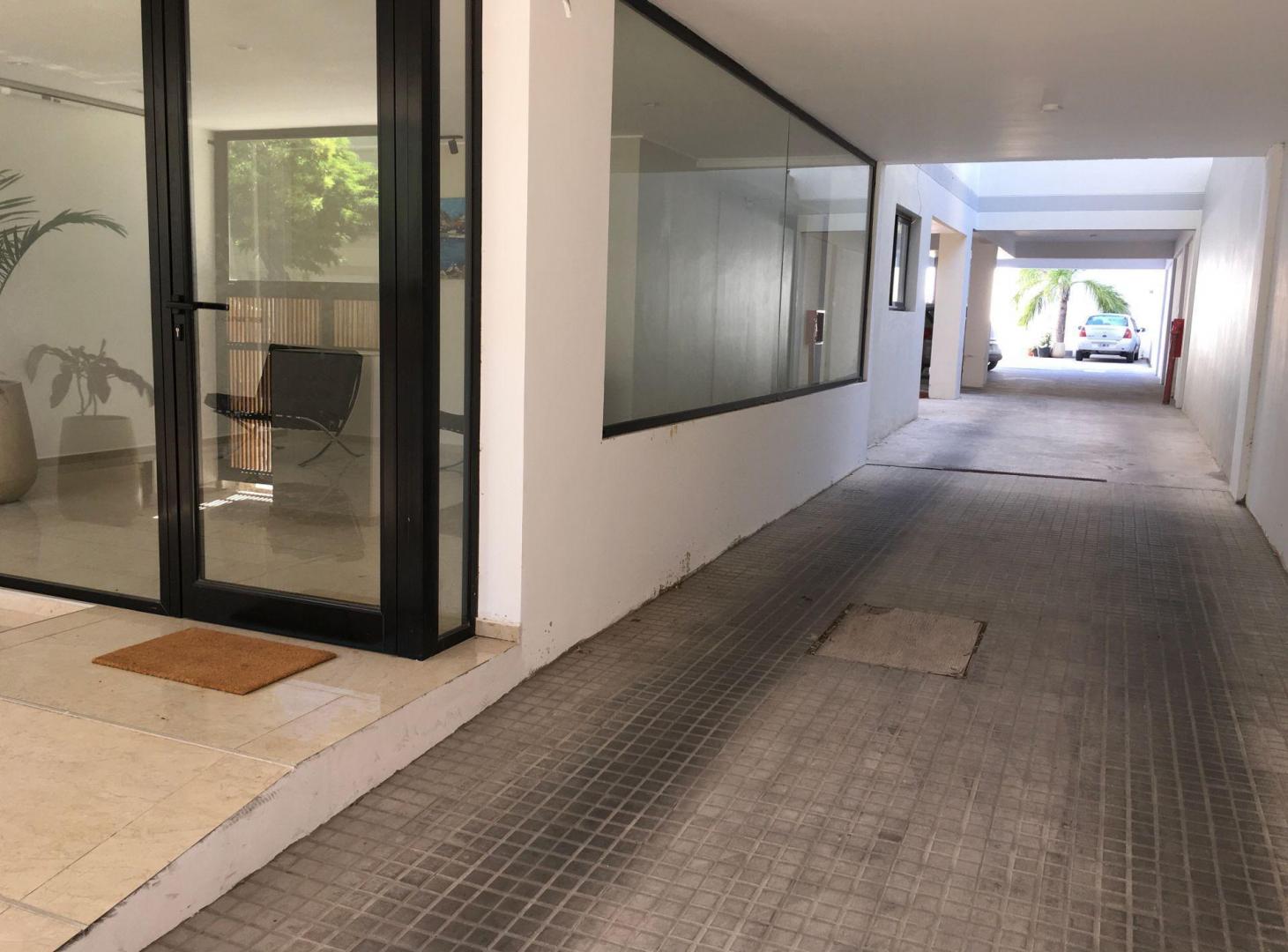 Foto de Departamento en alquiler en Calle 17 entre 44 y 45, imagen 2