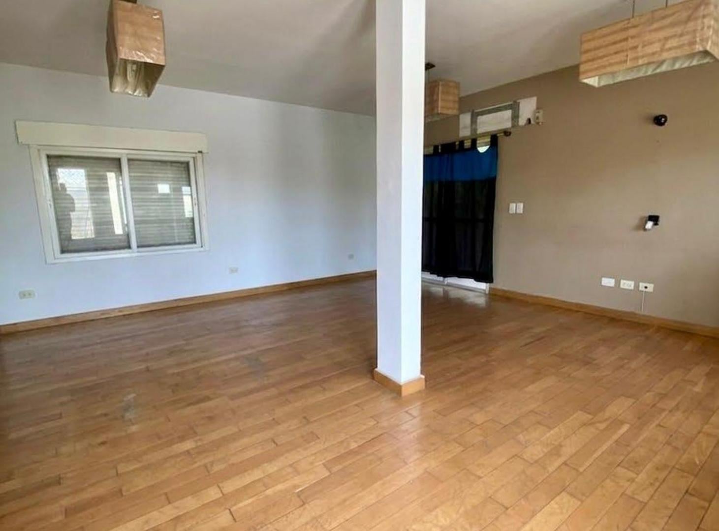 Foto de VENTA DE CASA EN DOS PLANTAS - IDEAL INVERSION, imagen 3
