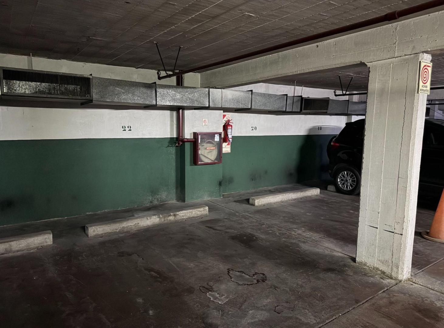 Foto de VENTA COCHERAS MICROCENTRO OPORTUNIDAD, imagen 2