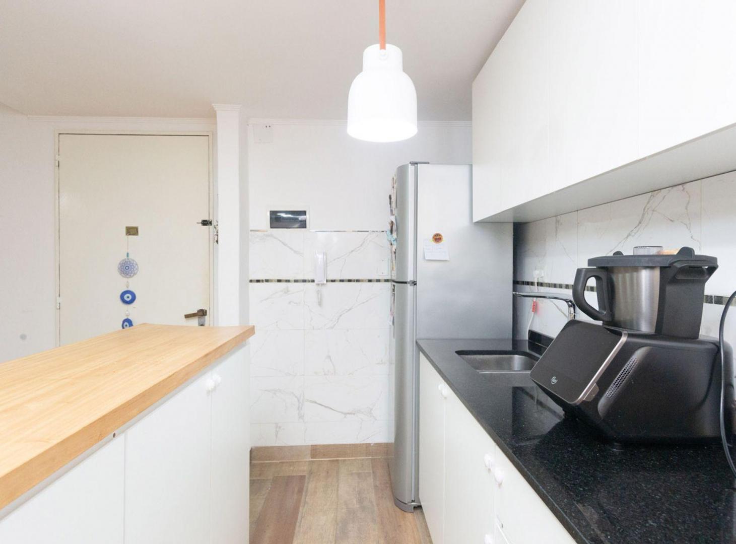 Foto de Venta Excelente 2 Ambientes Refaccionado e/Almagro, imagen 3