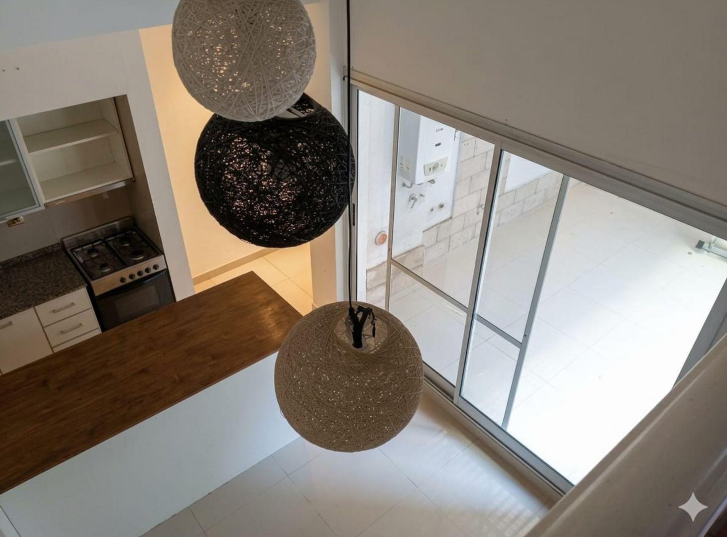 Foto de VENTA MONOAMBIENTE DIVIDIDO C/ PATIO - CABALLITO, imagen 1