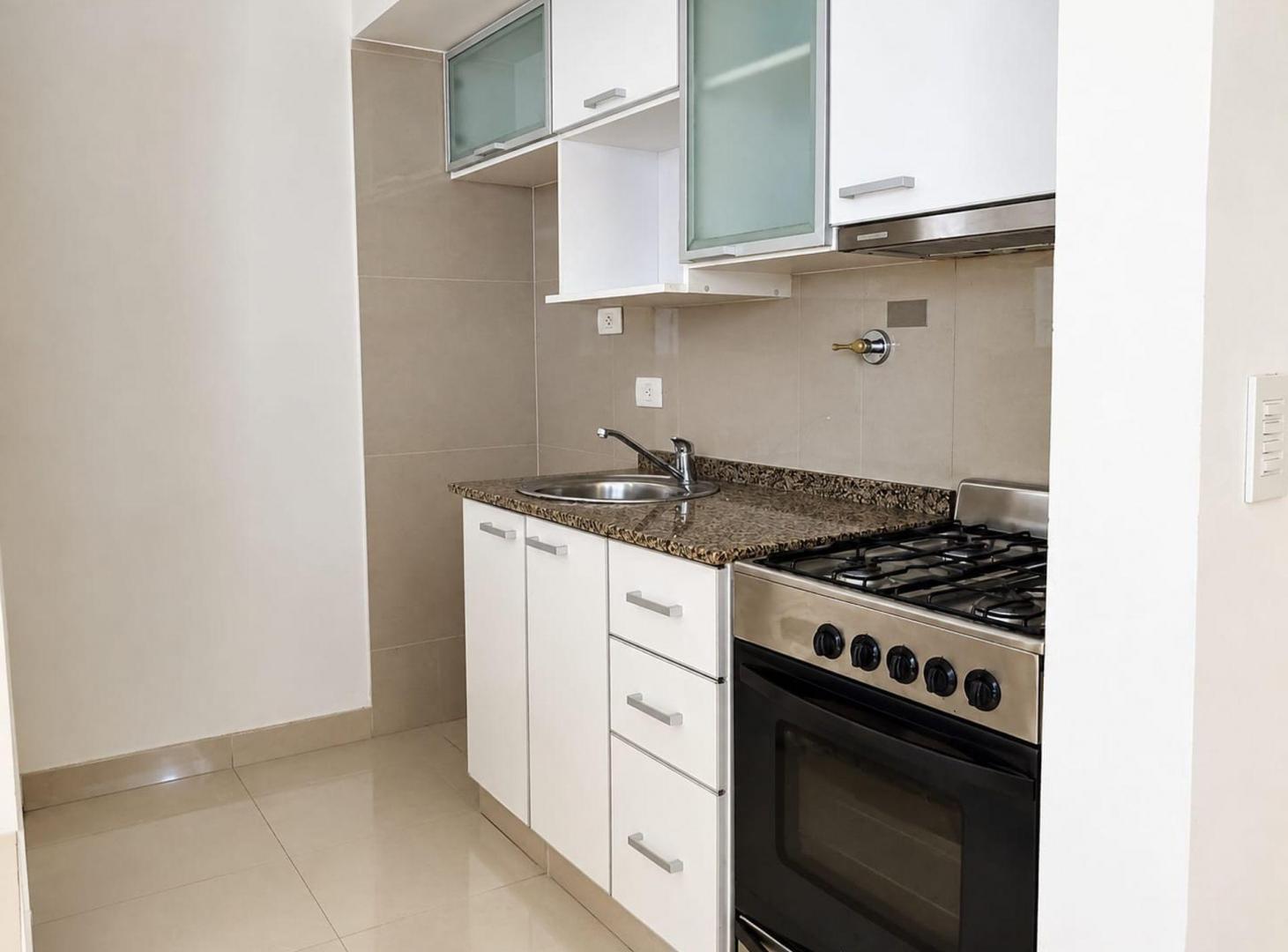 Foto de VENTA MONOAMBIENTE DIVIDIDO C/ PATIO - CABALLITO, imagen 3