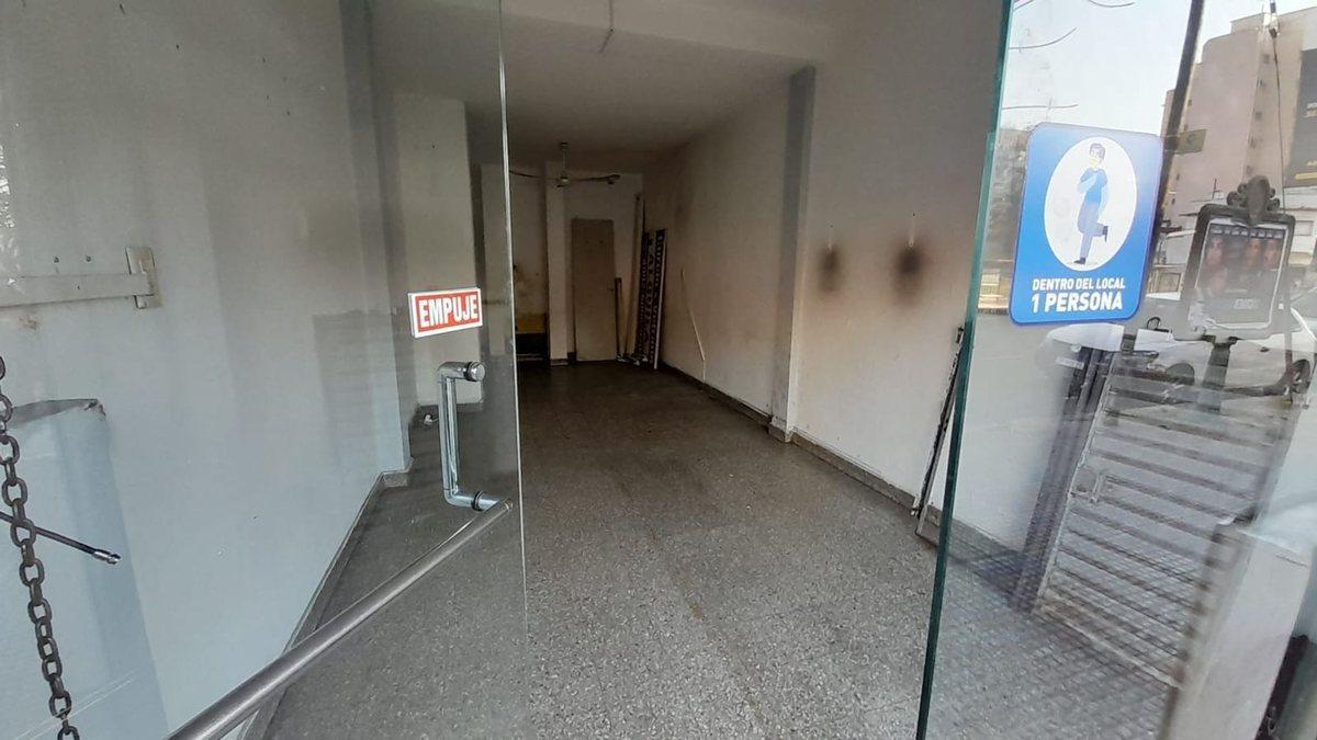 Foto de ALQUILER LOCAL COMERCIAL EXCELENTE ESTADO, imagen 1