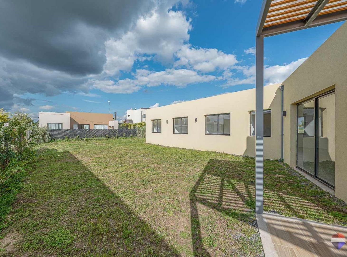 Foto de CASA 4 AMB VENTA BARRIO CERRADO SAN PABLO II PILAR, imagen 3