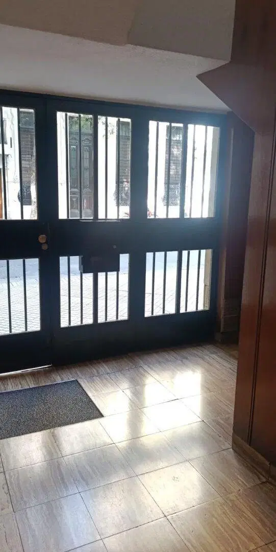 ALQUILO DEPARTAMENTO CON PATIO EN PLANTA BAJA 5