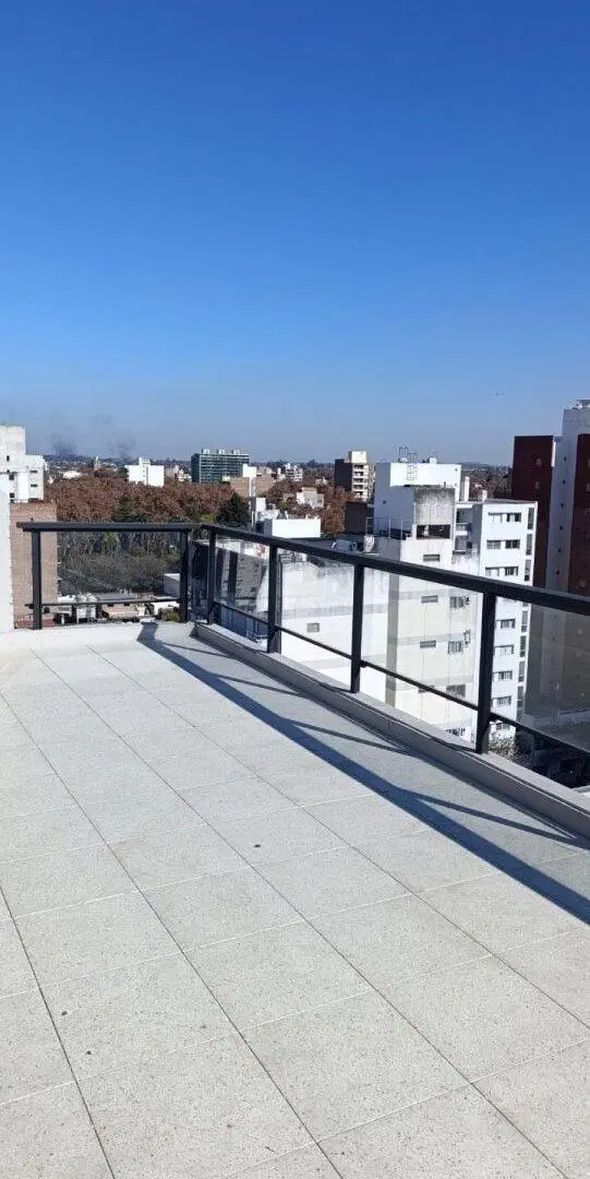 ALQUILO PISO EXCLUSIVO A ESTRENAR CON BALCÓN 2