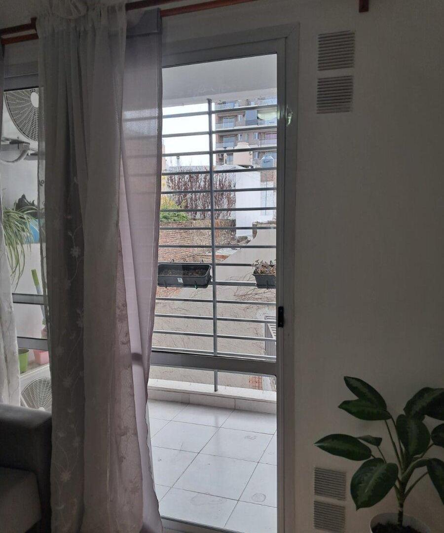 Foto de VENDO 1RO ESCALERA CON COCHERA, imagen 2