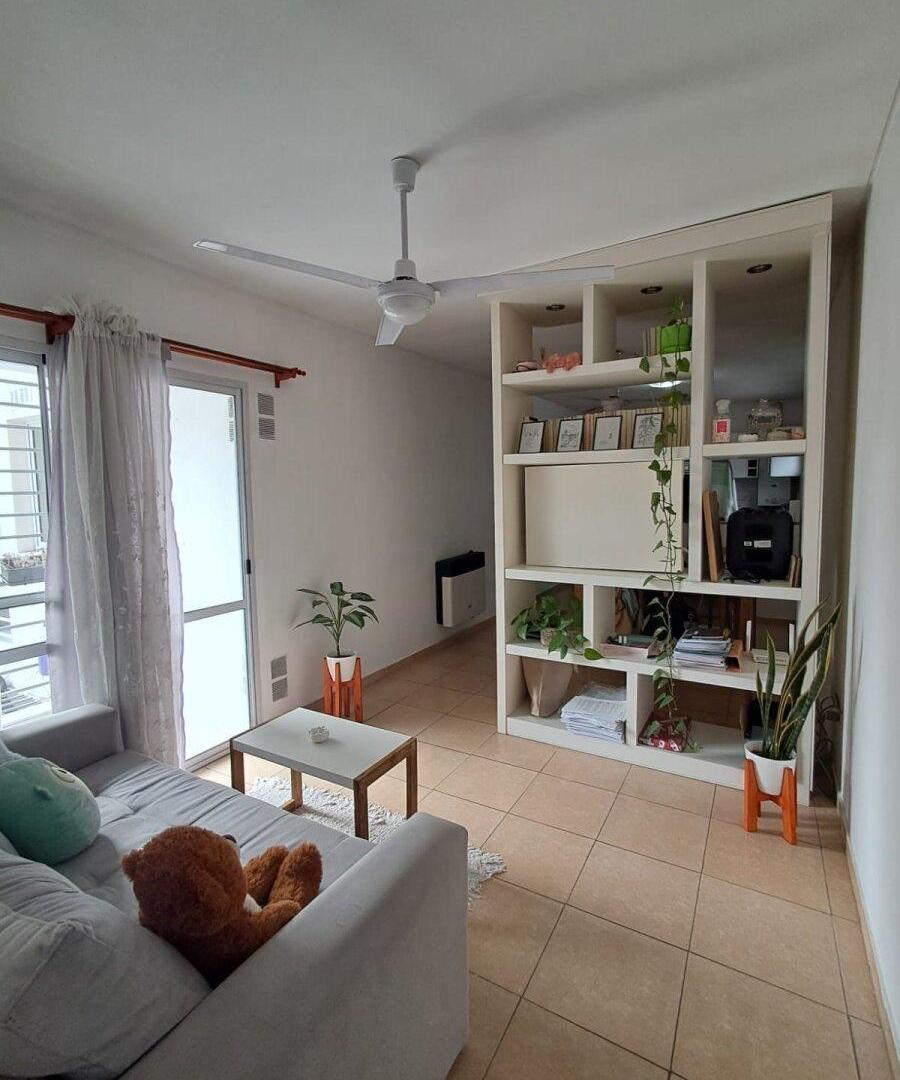 Foto de VENDO 1RO ESCALERA CON COCHERA, imagen 1