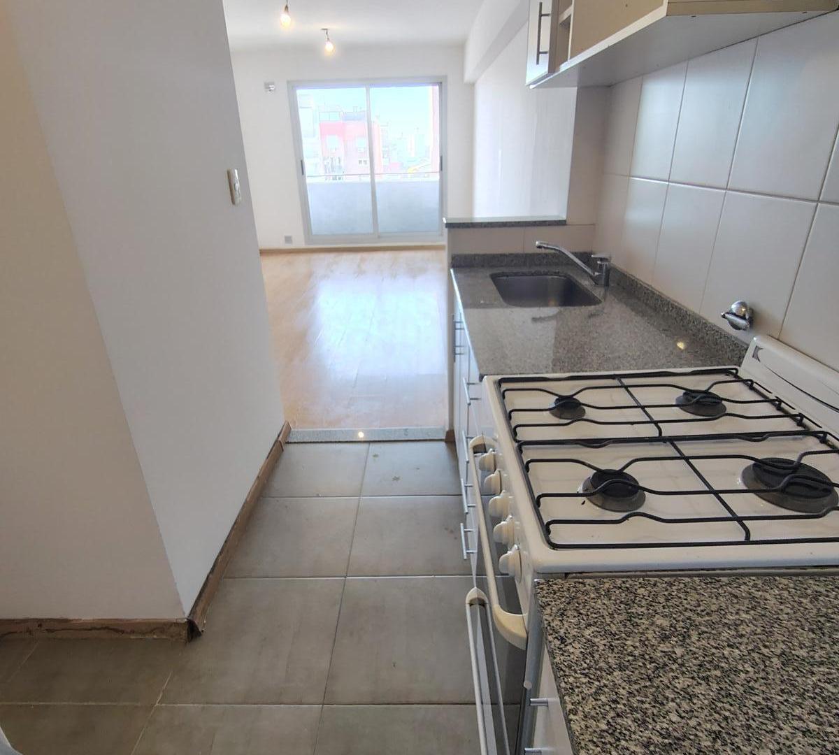 Foto de Alquiler monoambiente con balcón - Abasto Italia 2000 Rosario, imagen 5