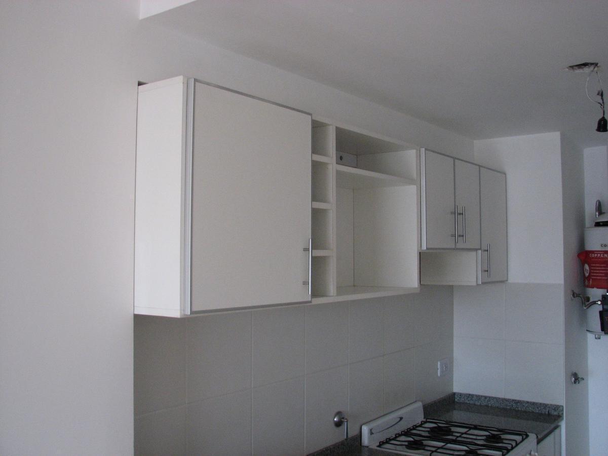 Foto de Alquiler monoambiente con balcón - Abasto Italia 2000 Rosario, imagen 4