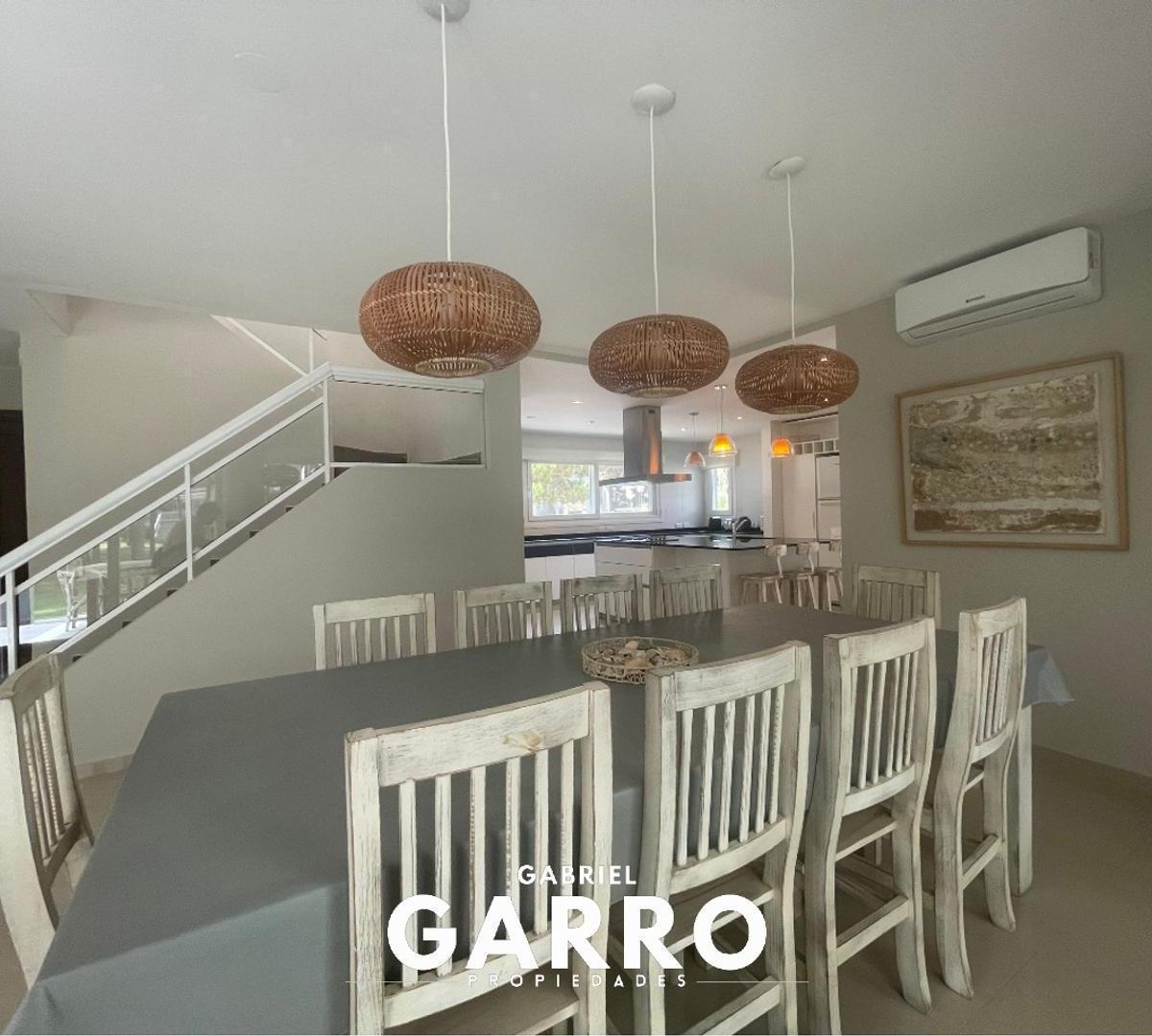 Hermosa Casa en Venta - Costa Esmeralda Barrio Privado. 4