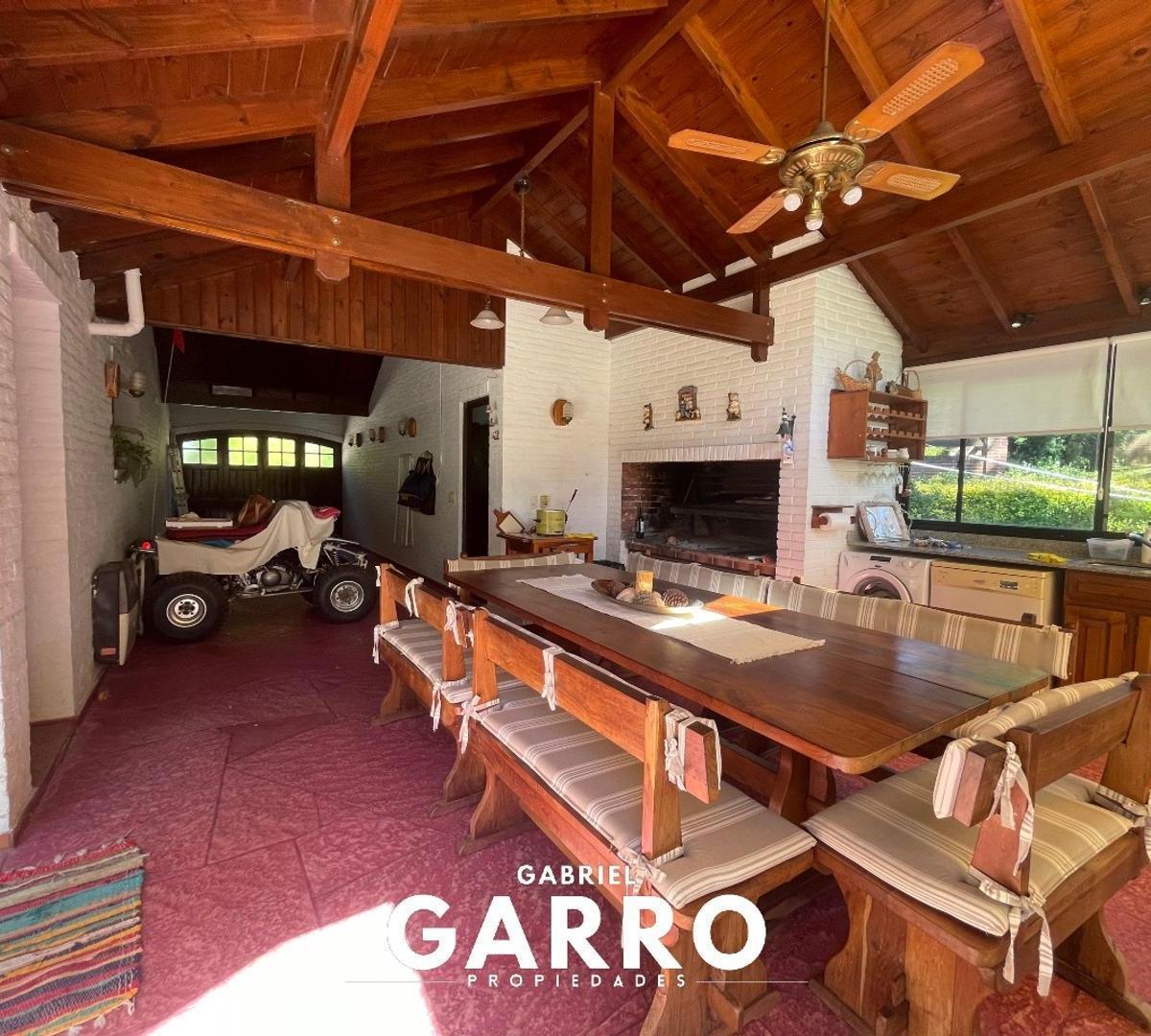 Chalet en venta a cinco cuadras del mar. Pinamar Norte