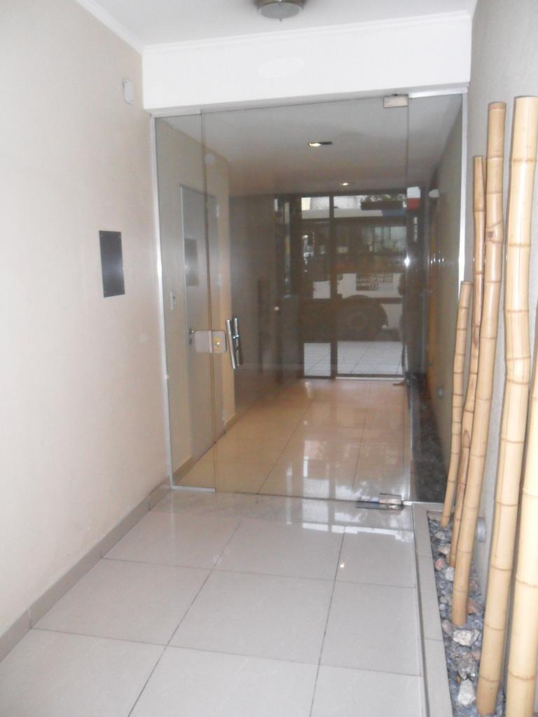 Departamento 3 Ambientes Al Frente con Balcón, Apto Profesional 4