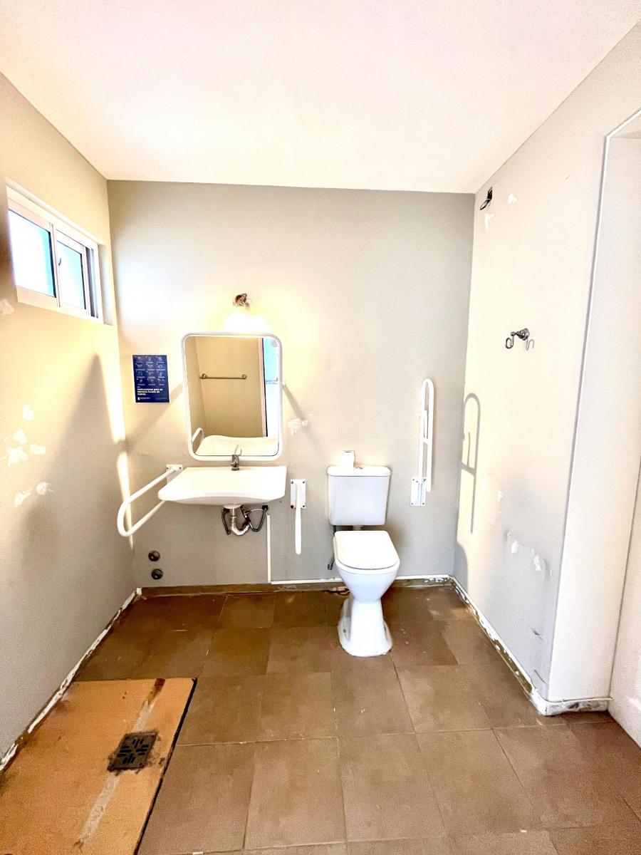 Casa a m de Pedro Goyena de 5 Ambientes Para Destino Comercial 4