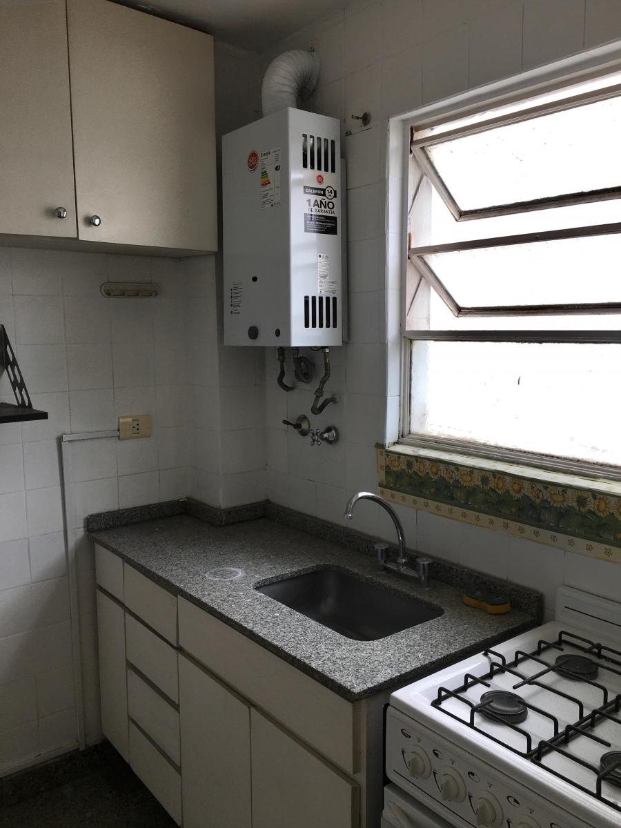 2 Ambientes Muy Luminosos Contrafrente en Piso Alto 3
