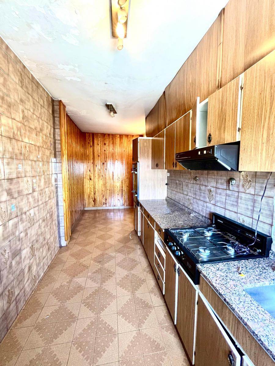 Piso de 4 Ambientes, Sin Expensas, con Terraza y Lavadero 3